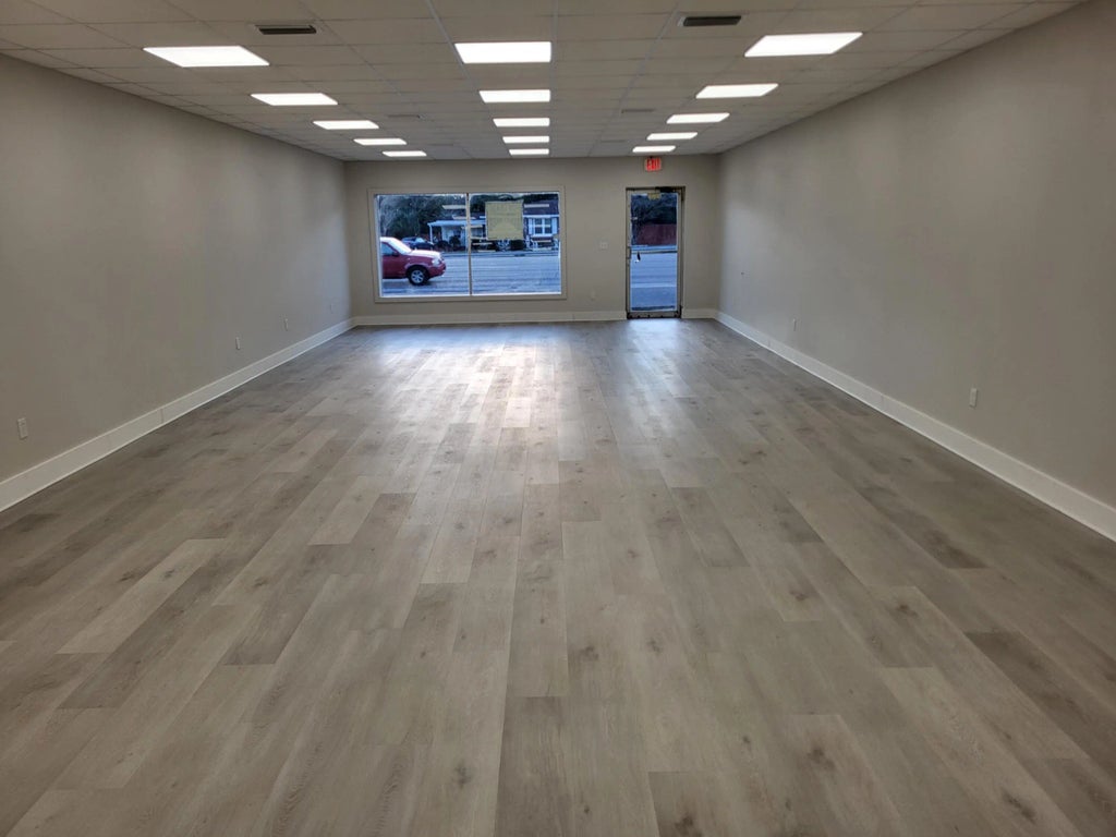 3 of 5 - 284 Ne Eglin Pkwy Parkway, Fort Walton Beach, FL