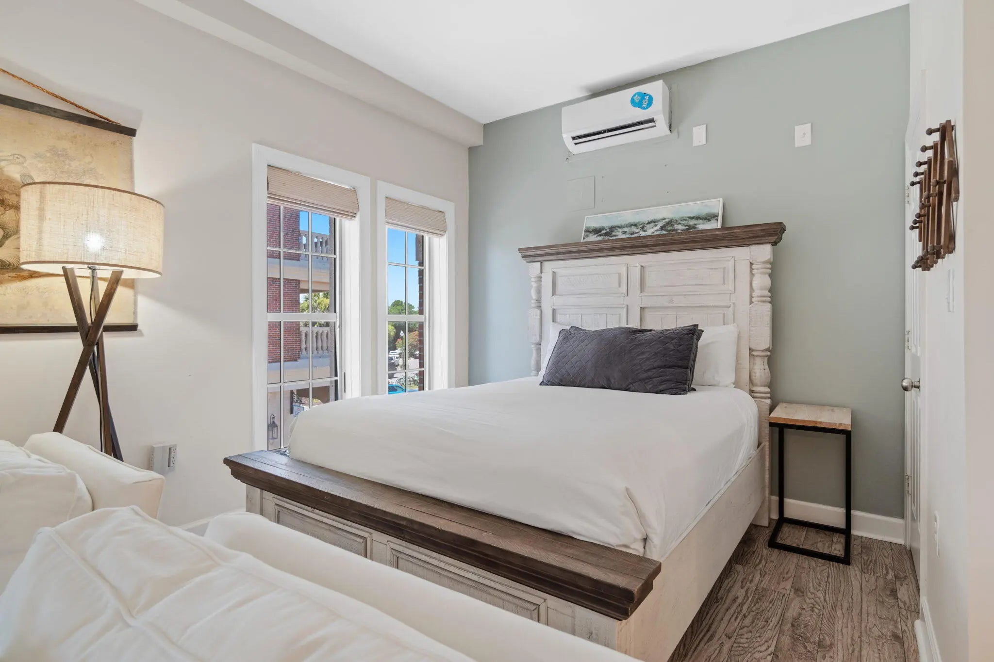 Photo of Listing #939764