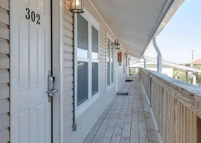 Photo of Listing #941649