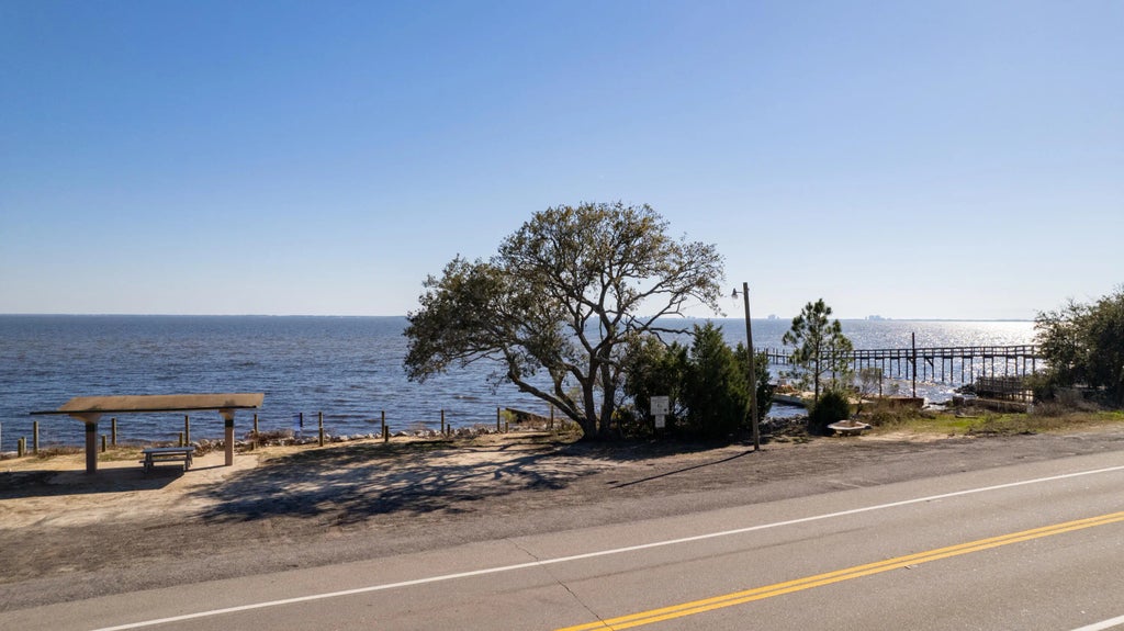 9 of 17 - Lot 29 W State Hwy 20, Freeport, FL