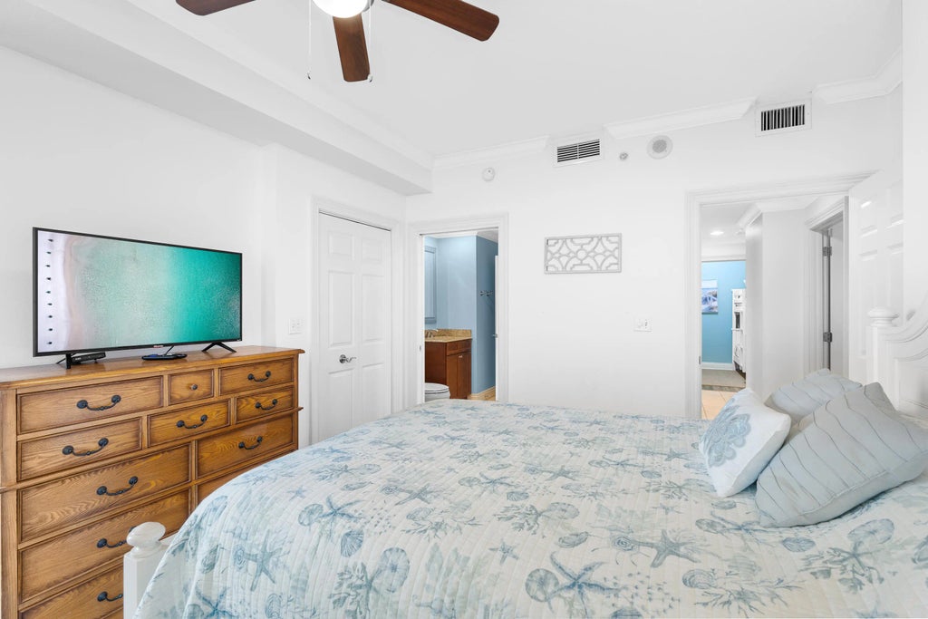 23 of 47 - 10 Harbor Boulevard W221, Destin, FL