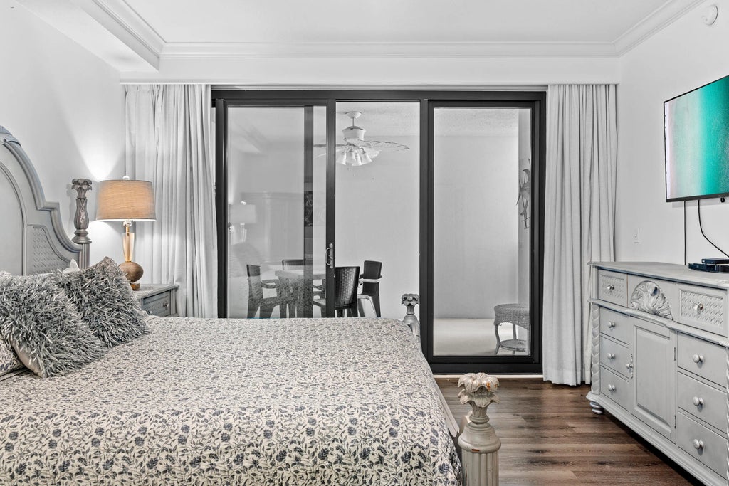 28 of 47 - 10 Harbor Boulevard W221, Destin, FL