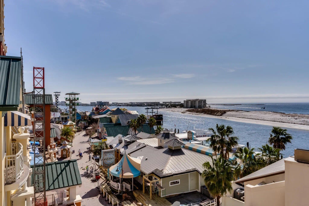46 of 47 - 10 Harbor Boulevard W221, Destin, FL