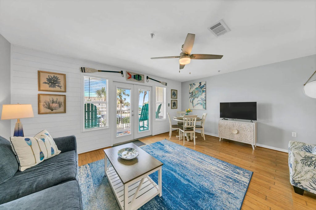 10 of 38 - 3291 Scenic Highway 98 208, Destin, FL