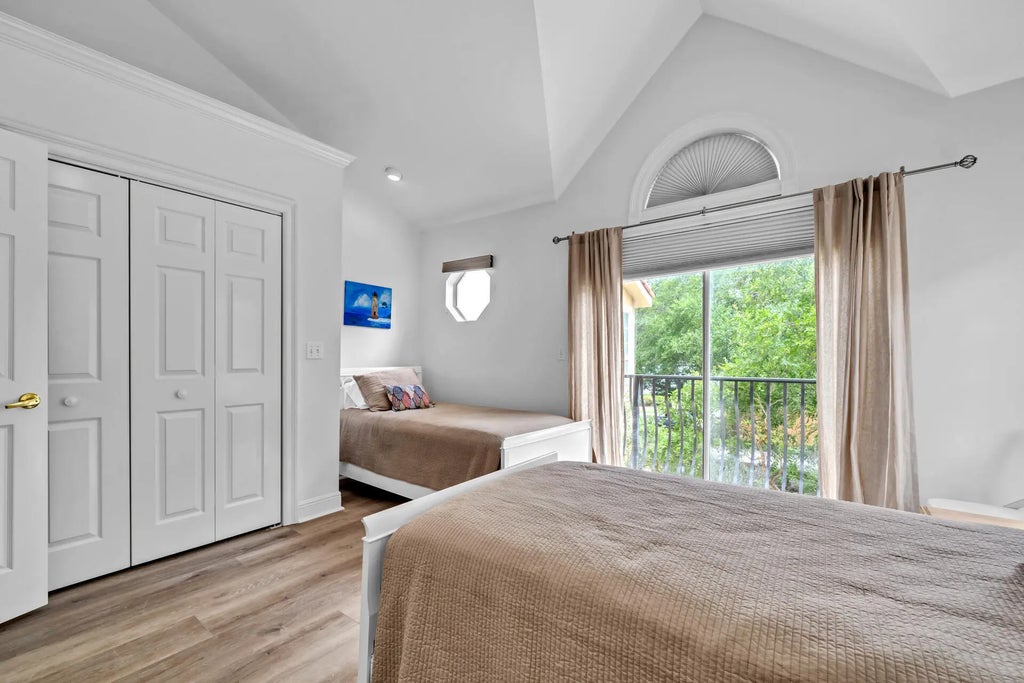 27 of 38 - 64 Vantage Point 64, Miramar Beach, FL