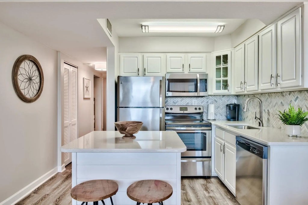 8 of 18 - 500 Gulf Shore Drive Unit 213a, Destin, FL