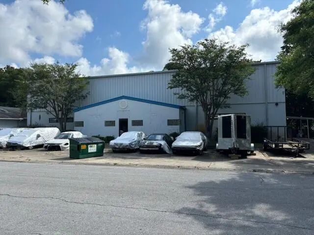 Photo of Listing #951432