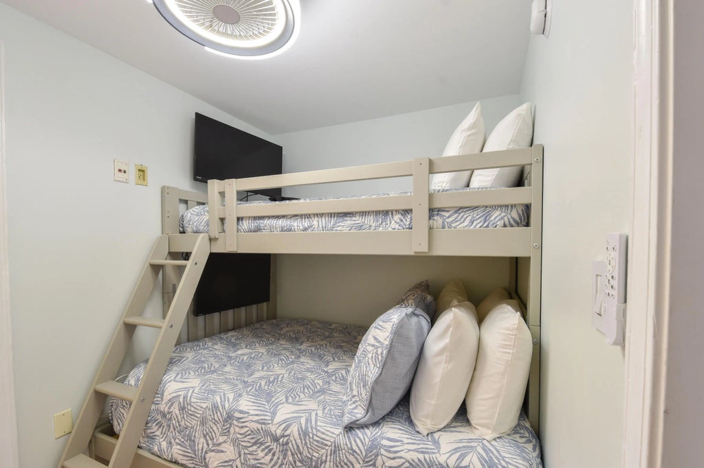 9 of 27 - 4207 Indian Bayou Trail 2909, Destin, FL