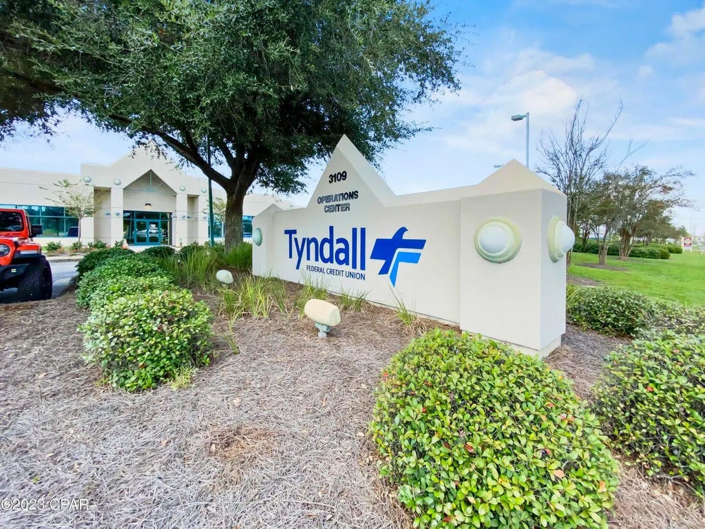 9 of 42 - 3109 Minnesota Avenue 220, Panama City, FL