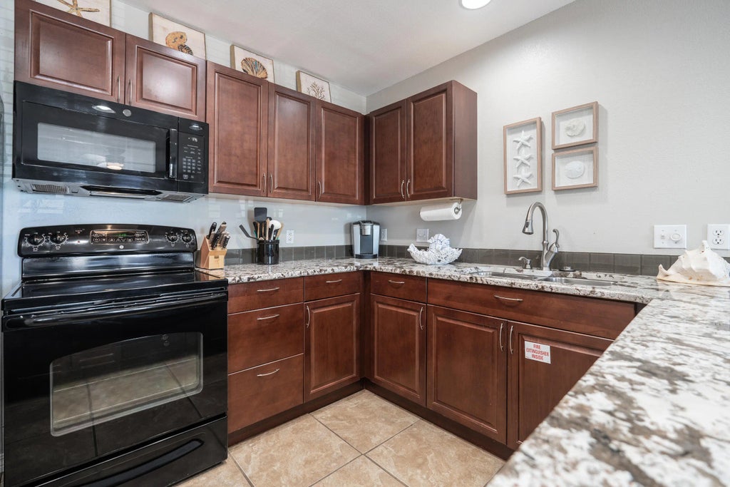 11 of 47 - 3291 Scenic Highway 98 303, Destin, FL