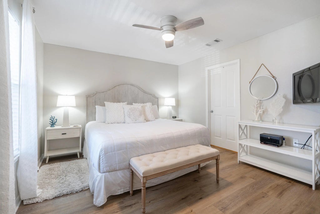 17 of 47 - 3291 Scenic Highway 98 303, Destin, FL