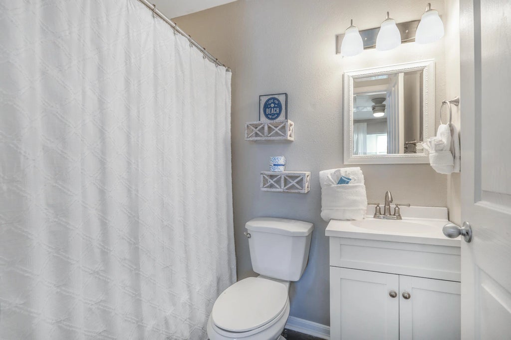 18 of 47 - 3291 Scenic Highway 98 303, Destin, FL