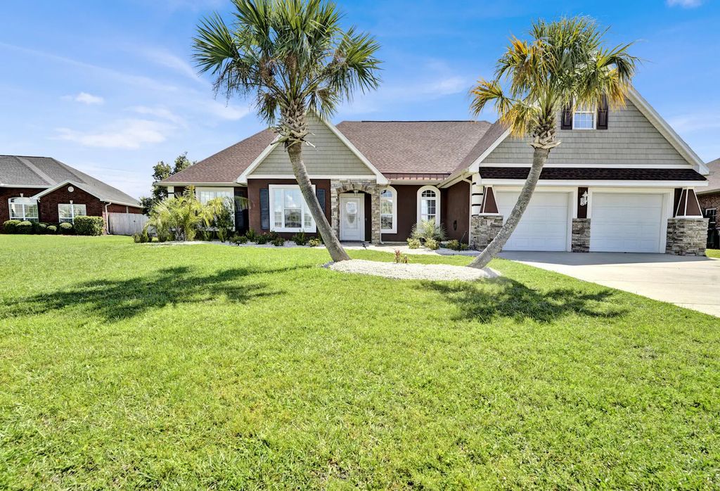 3325 Nautical Drive, Southport