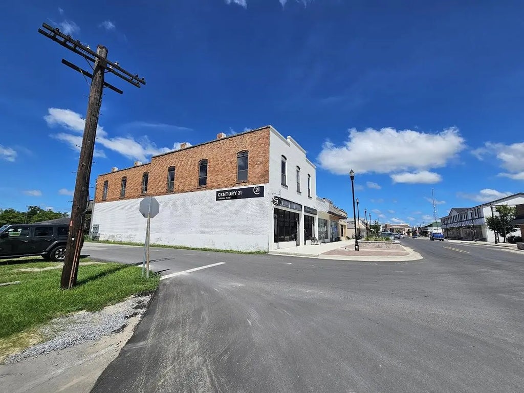 9 of 9 - 104 Main Street, Crestview, FL