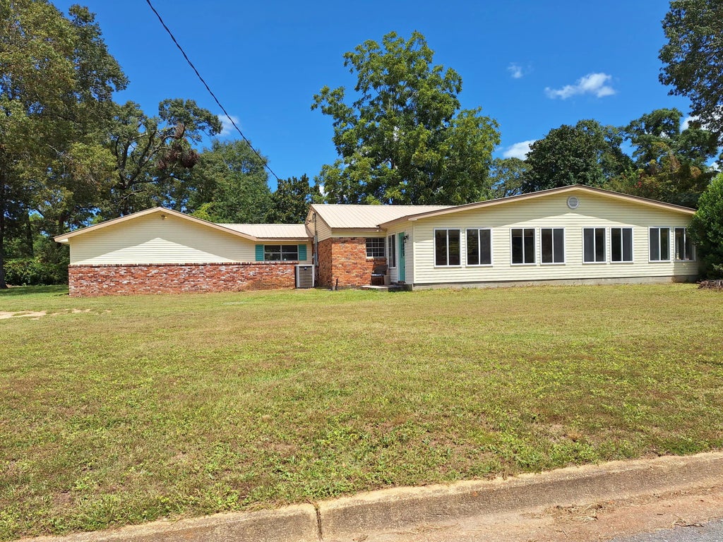 3 of 37 - 131 Phillips Drive, Crestview, FL