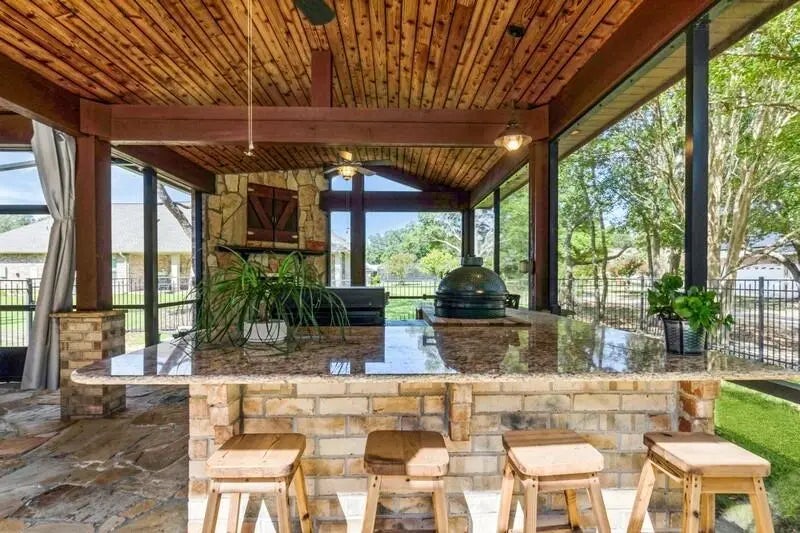 12 of 83 - 7060 Summit Drive, Navarre, FL