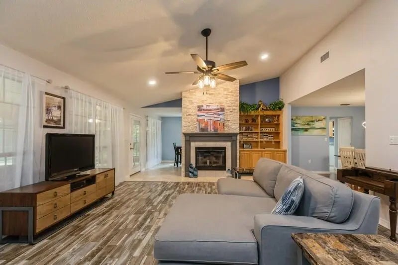 19 of 83 - 7060 Summit Drive, Navarre, FL