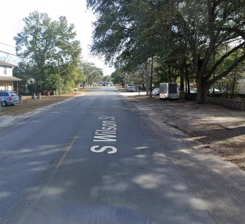 19 of 36 - 635 S Wilson Street, Crestview, FL