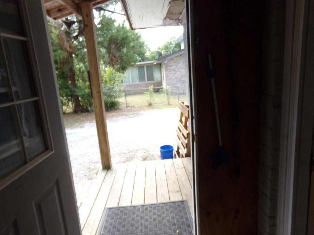 2 of 36 - 635 S Wilson Street, Crestview, FL