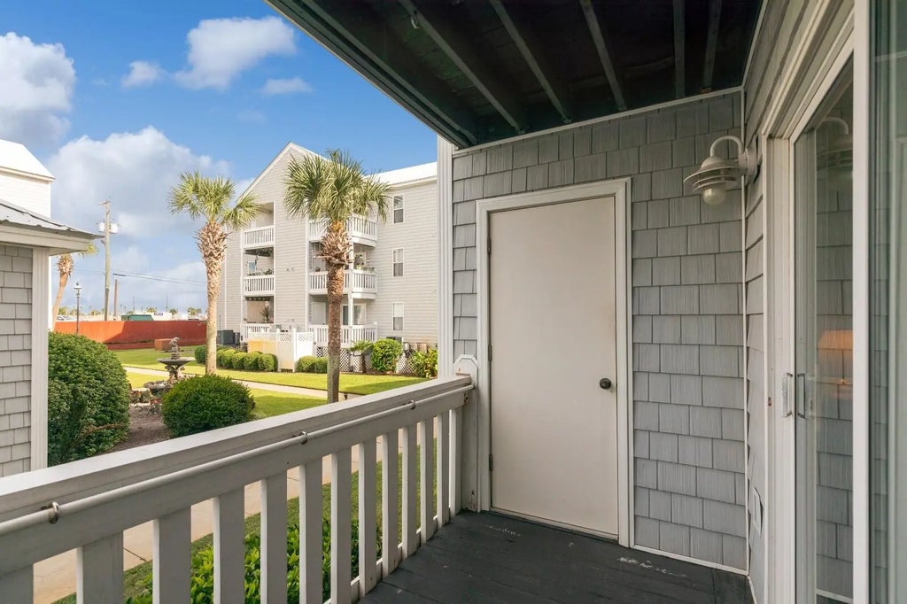 48 of 72 - 1330 Se Miracle Strip Parkway Apt 104, Fort Walton Beach, FL