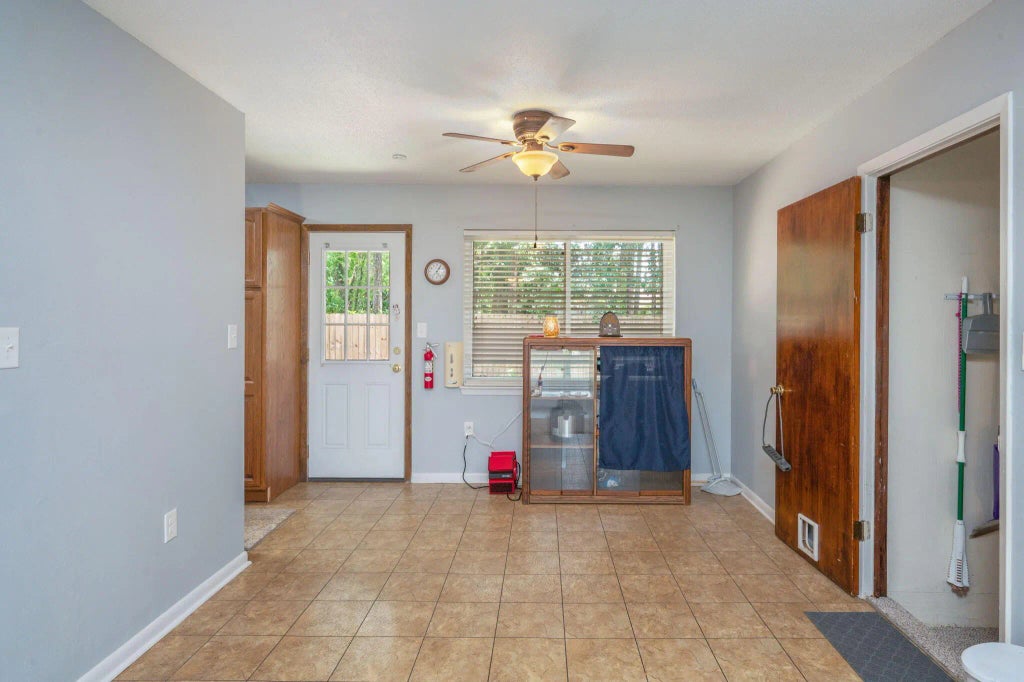 6 of 22 - 4 7th Street, Shalimar, FL