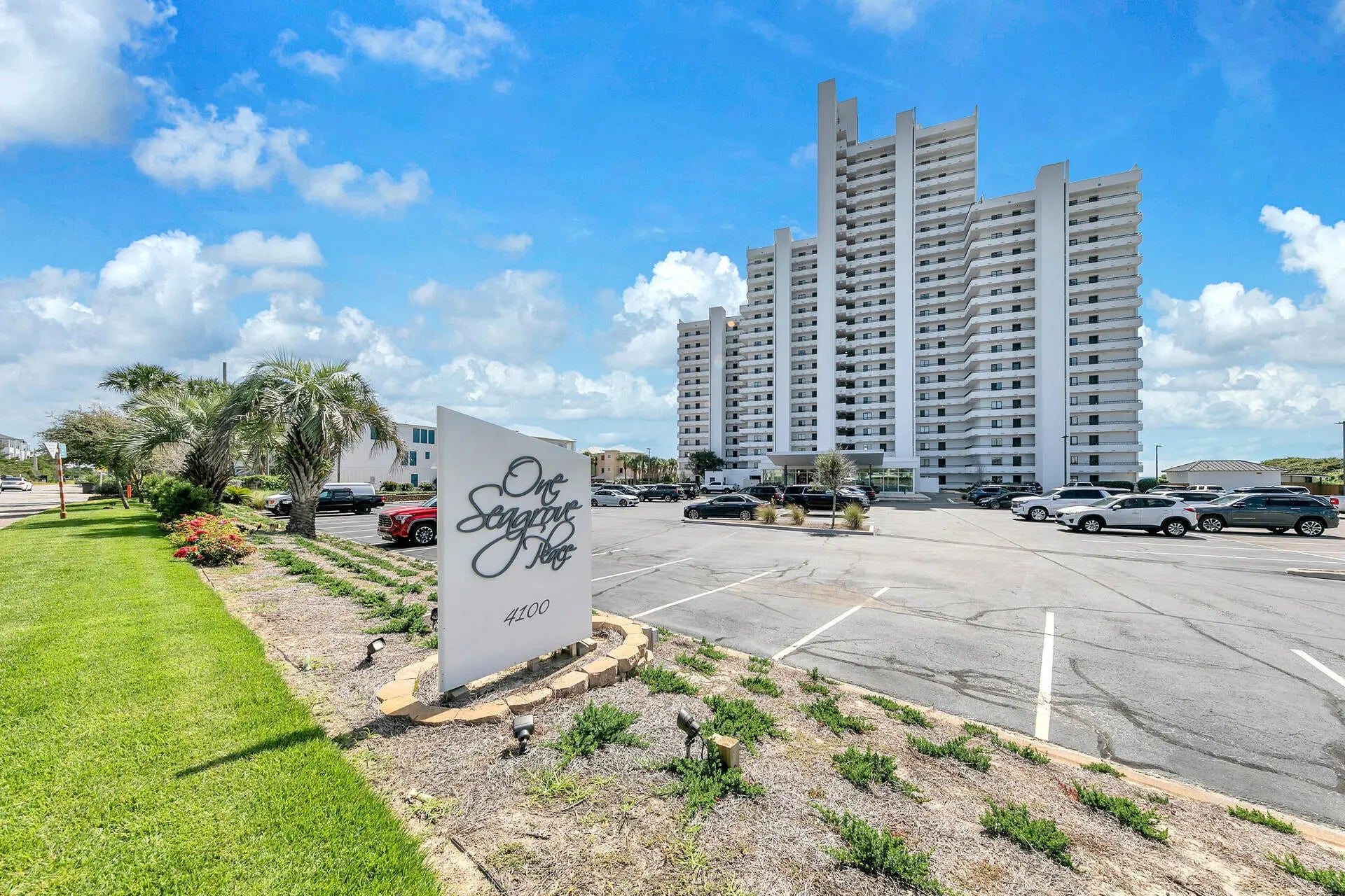 Photo of Listing #960524