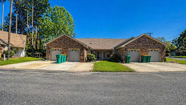 Photo of Listing #961004