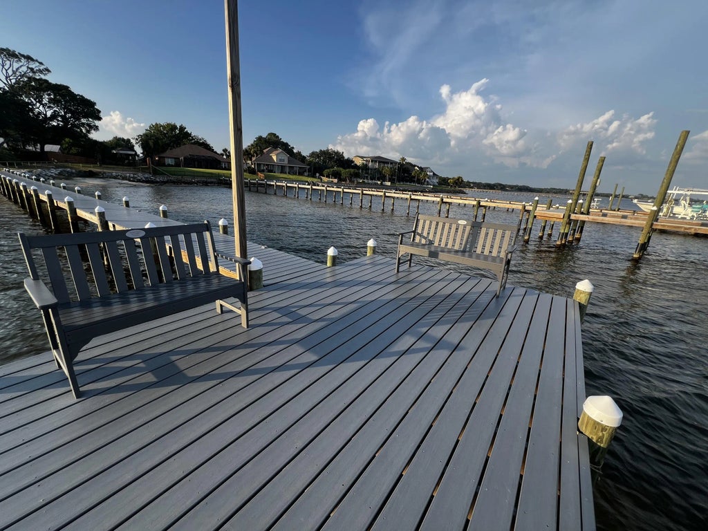 34 of 39 - 1937 Jessica Way, Navarre, FL