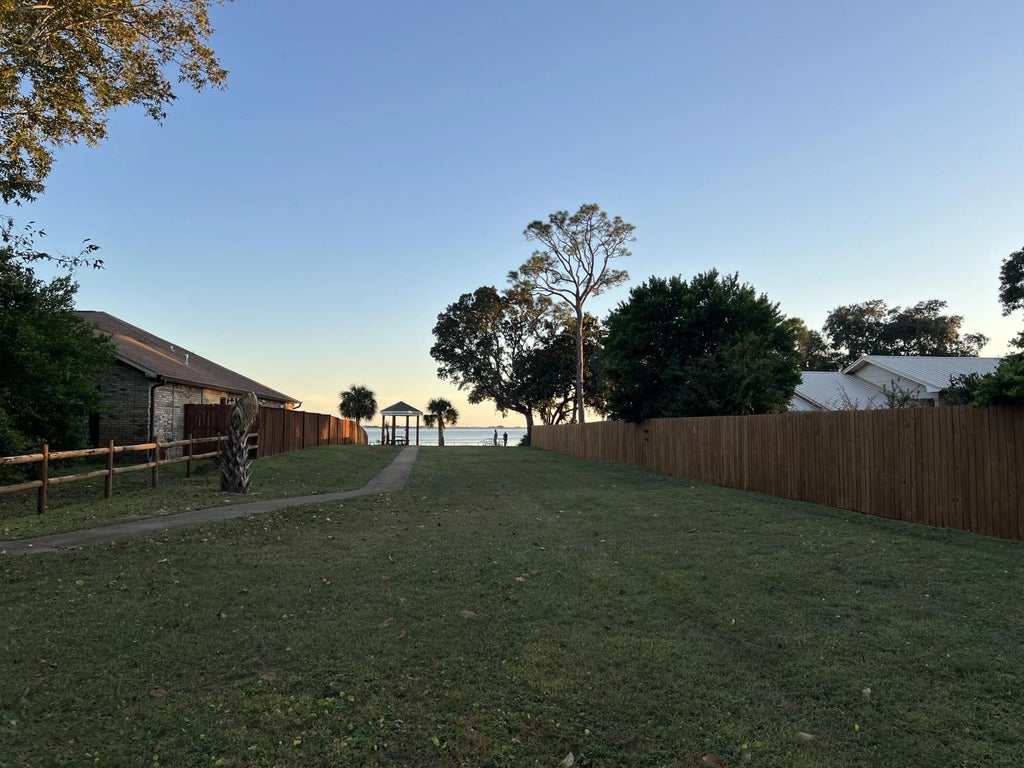 37 of 39 - 1937 Jessica Way, Navarre, FL