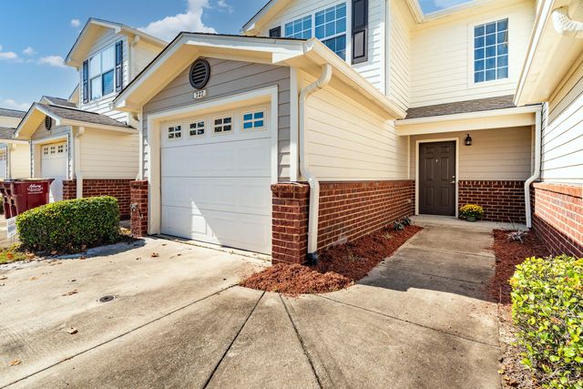 Photo of Listing #961901
