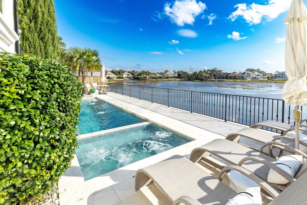 68 of 109 - 91 Vista Bluffs, Destin, FL