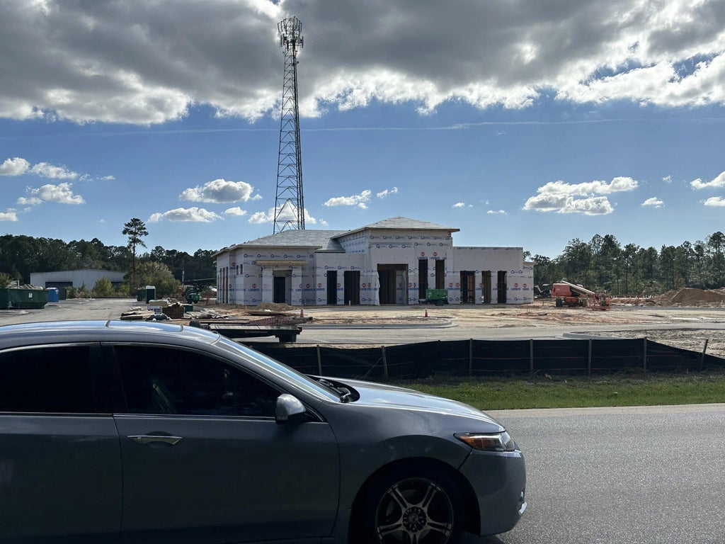 3 of 3 - 150 Marquis Way, Freeport, FL