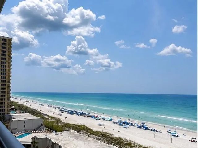 Photo of Listing #963892