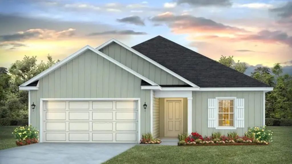 222 Laurel Hill Street, Crestview