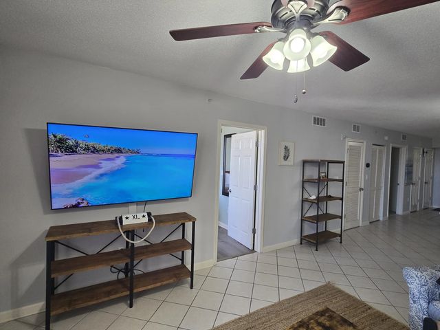 Photo of Listing #965364