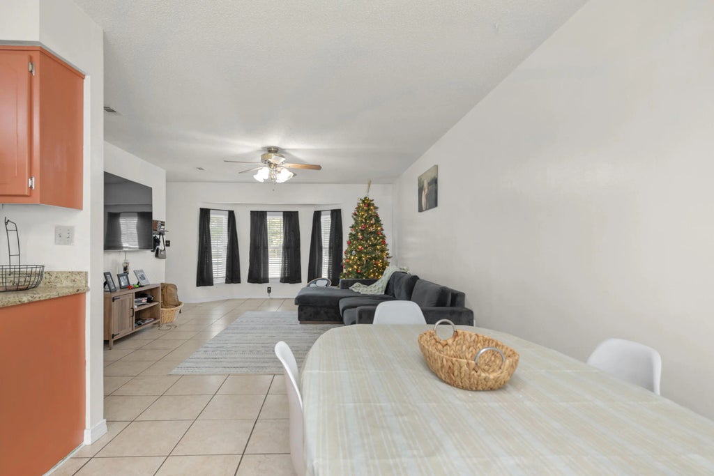 9 of 24 - 400 Brown Place, Crestview, FL