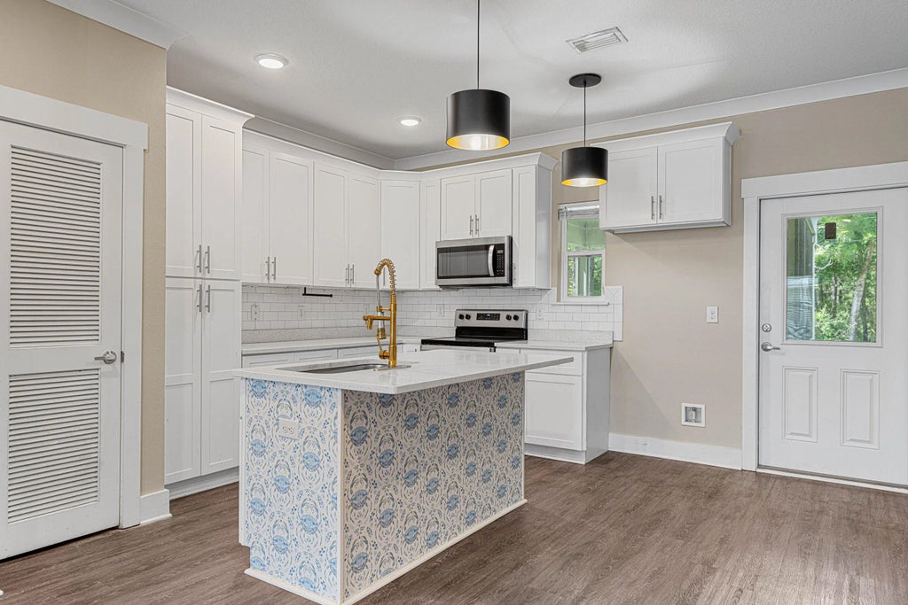 5 of 39 - 182 N Sand Palm Road, Freeport, FL