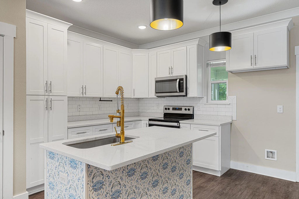 6 of 39 - 182 N Sand Palm Road, Freeport, FL