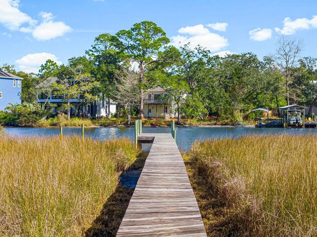 Photo of Listing #965575