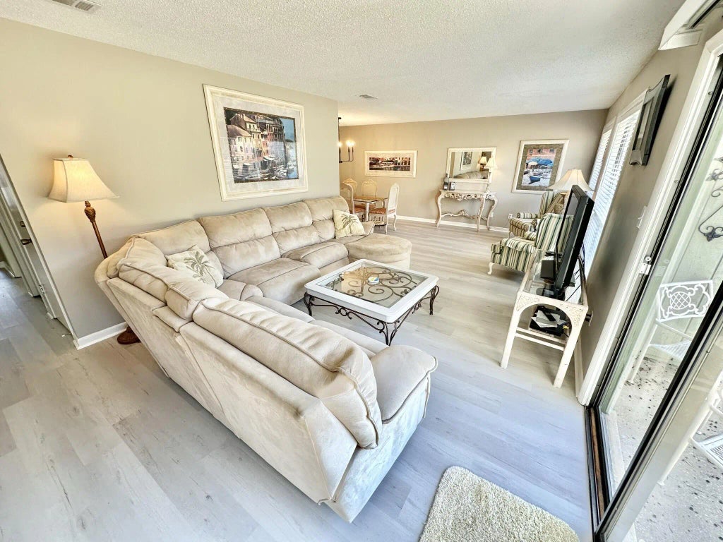 27 of 52 - 535 Augusta Place # 11401, Miramar Beach, FL