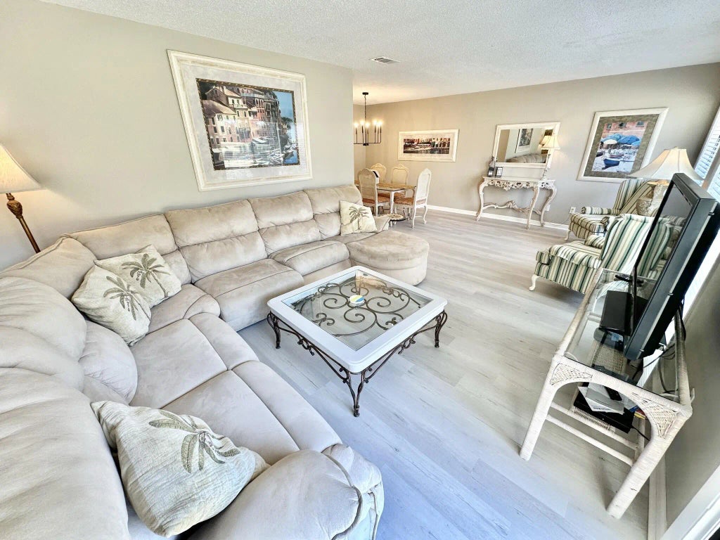 28 of 52 - 535 Augusta Place # 11401, Miramar Beach, FL