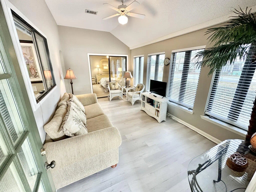 39 of 52 - 535 Augusta Place # 11401, Miramar Beach, FL