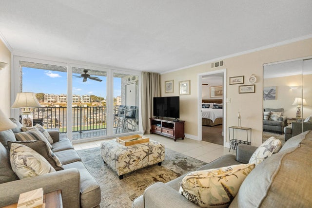 30 Moreno Point Drive 303a, Destin