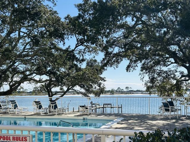 Photo of Listing #967172