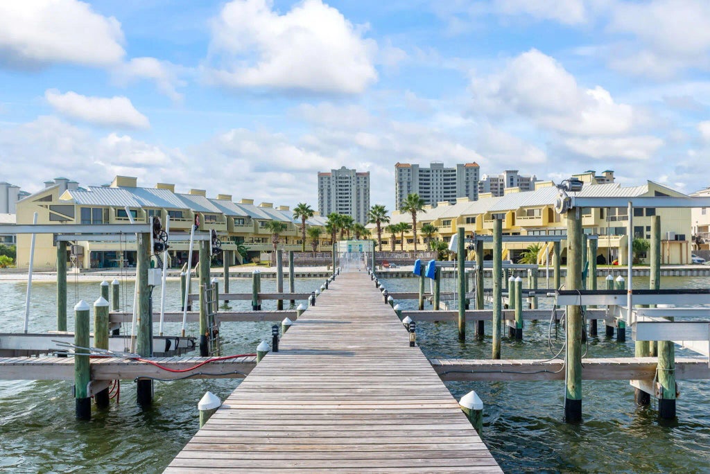 11 of 68 - 8520 Gulf Boulevard 35, Navarre, FL