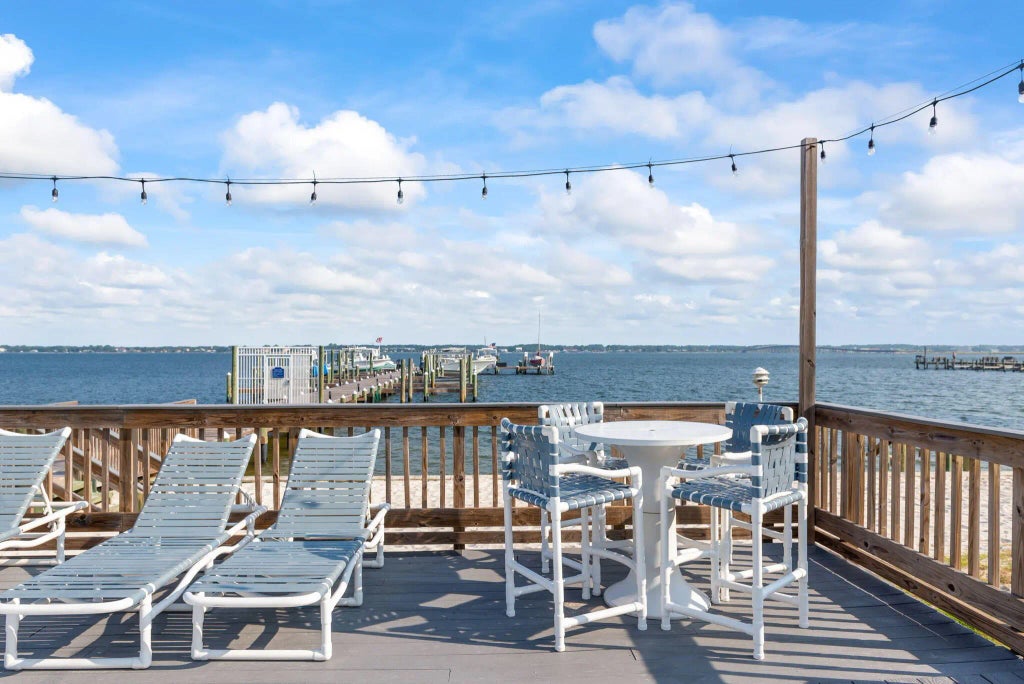 50 of 68 - 8520 Gulf Boulevard 35, Navarre, FL