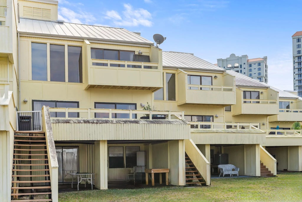 67 of 68 - 8520 Gulf Boulevard 35, Navarre, FL