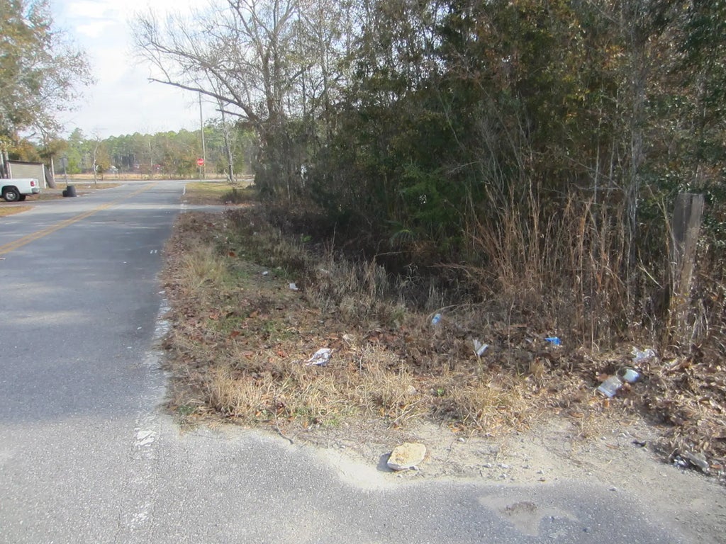 4 of 5 - Lot 4 Park Road, Freeport, FL