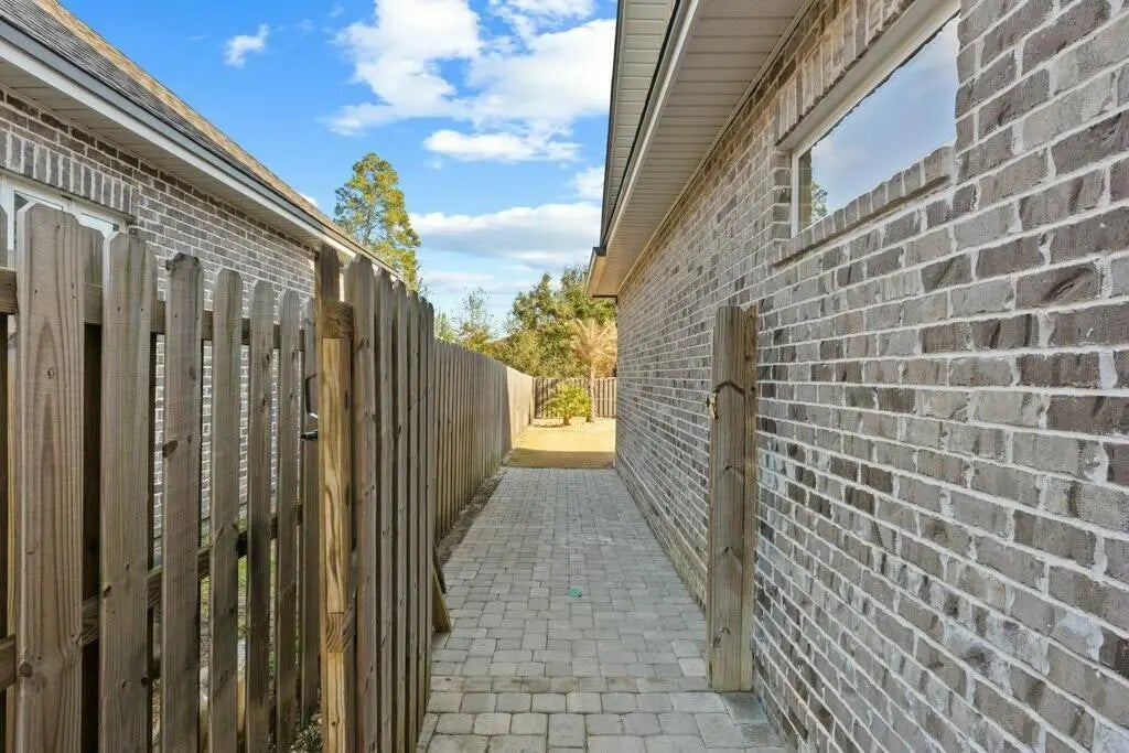 69 of 75 - 208 Meadow Lake Drive, Freeport, FL