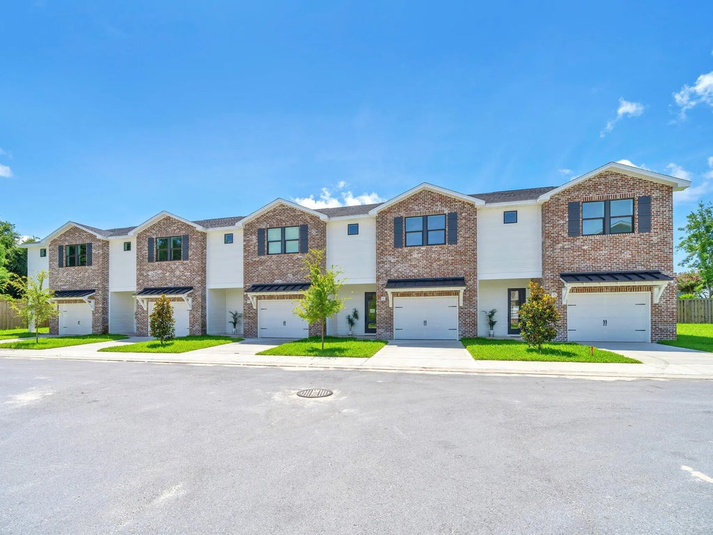 29 of 38 - 140 Sibert Avenue Unit 7, Destin, FL